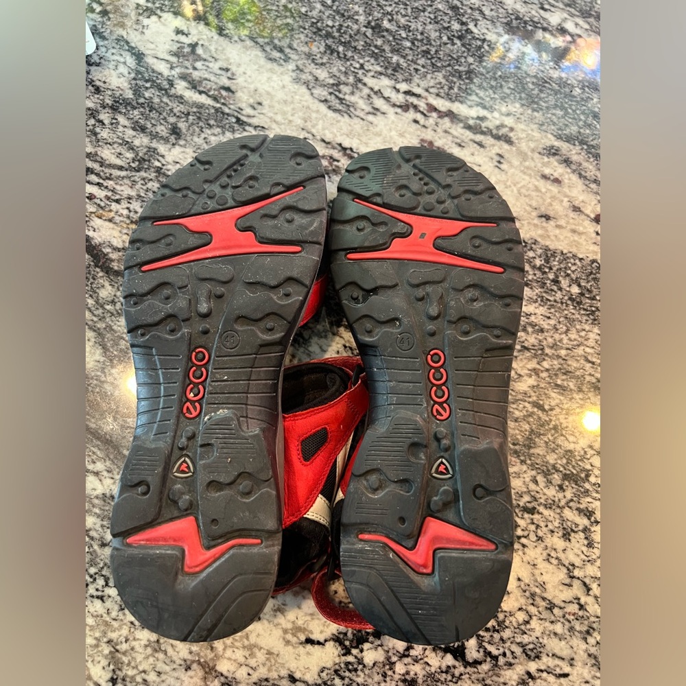 Ecco Yucatan black sandals
 size 41 / 10-10.5 - Picture 6 of 9